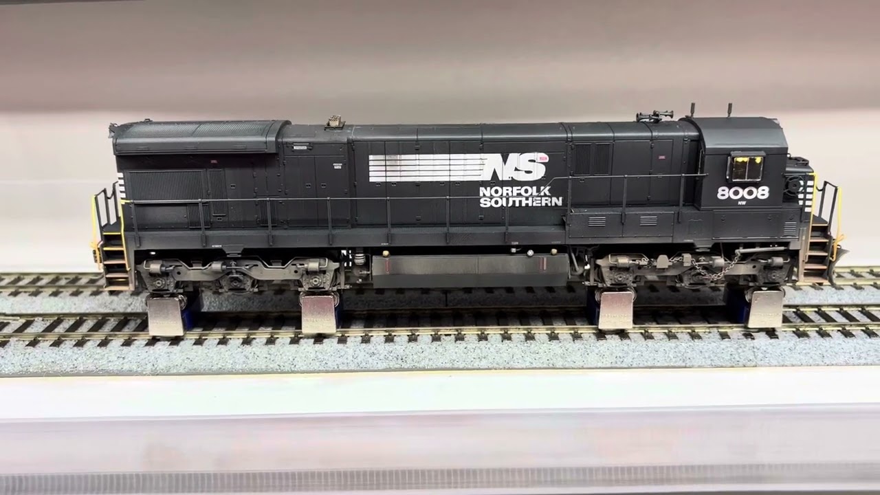 Rapido HO scale C30-7 Loksound 5 Sound Demo. Norfolk Southern Custom Weathered