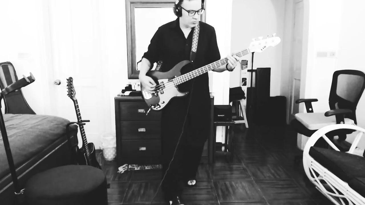 Durdu Dunya - She Past Away (Bass Cover)