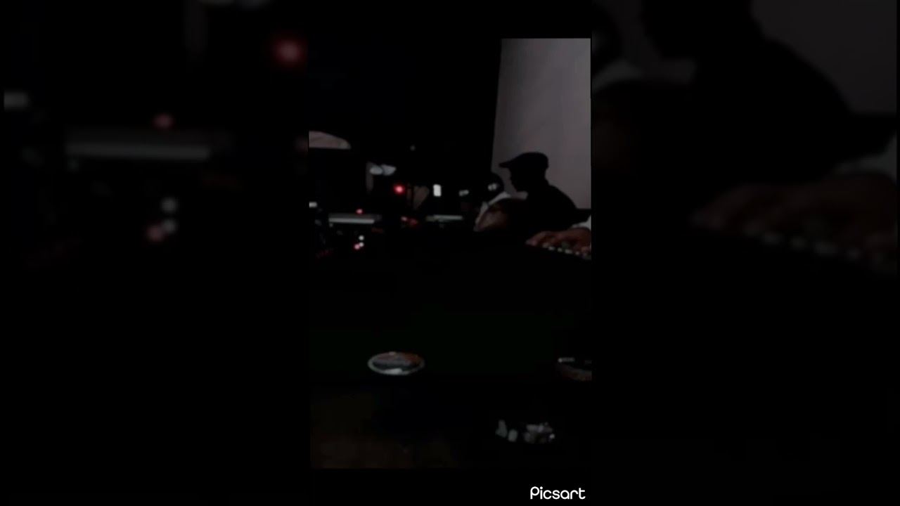 ابواحمد الكفيت جاني خبر ياصاحبي +ليه طبعك تغير