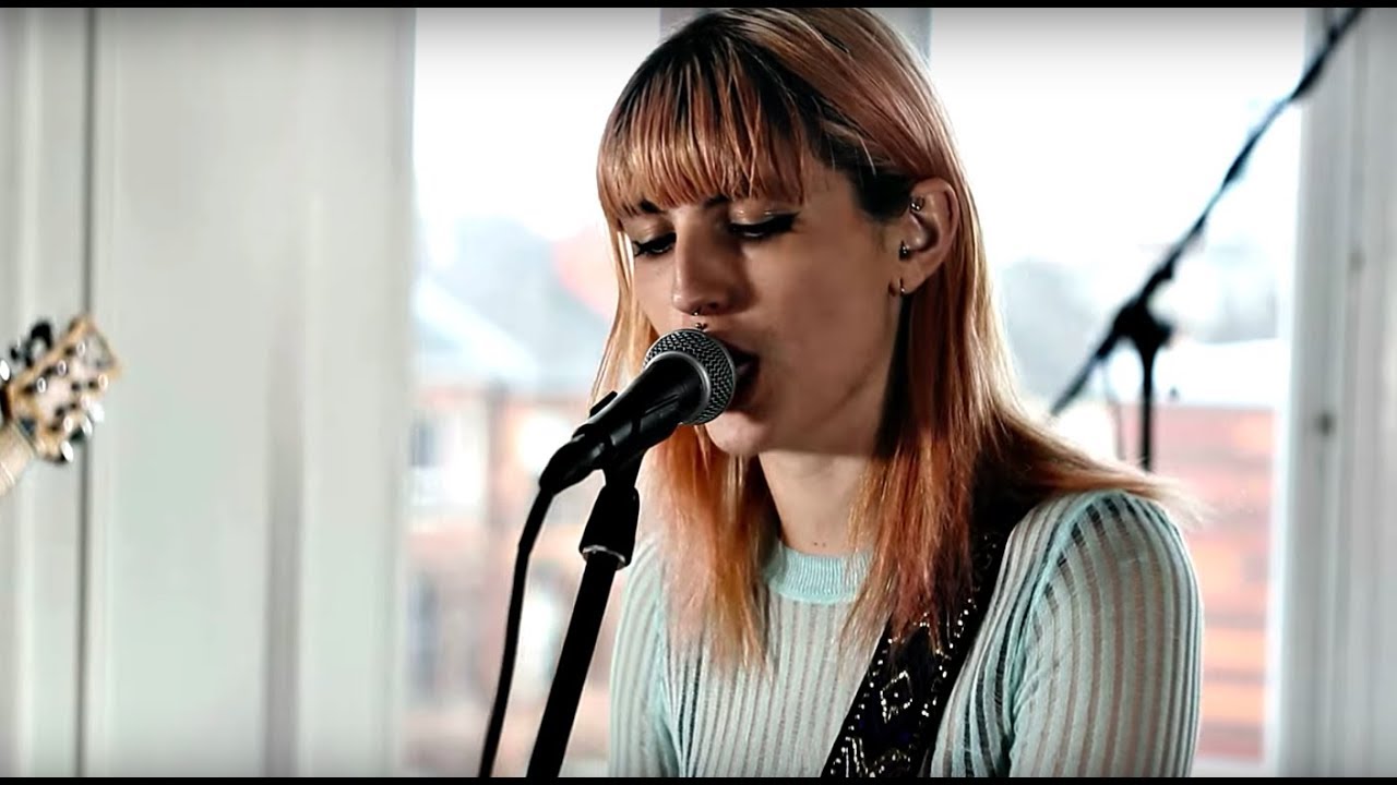 LUCIA - The Jesus and Mary Chain - 'Head On' (Cover) - TENEMENT TV