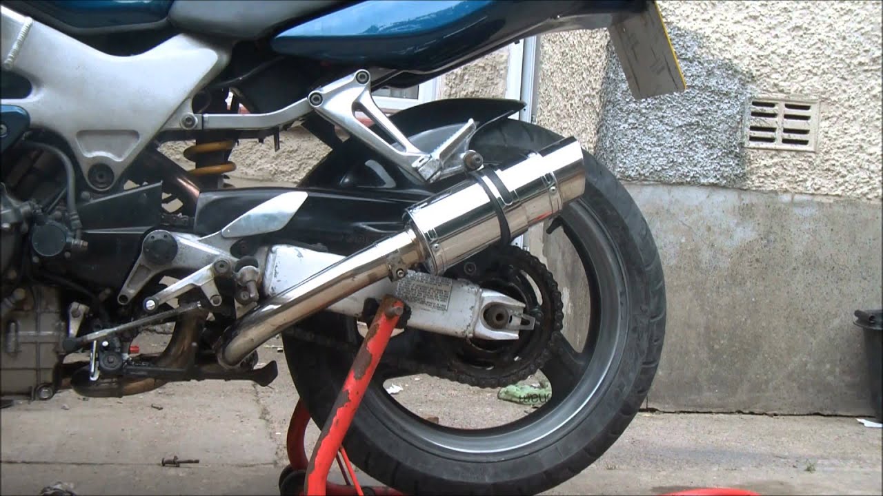 VTR 1000 with Standard Silencers and Delkevic Stumpies with and without baffles