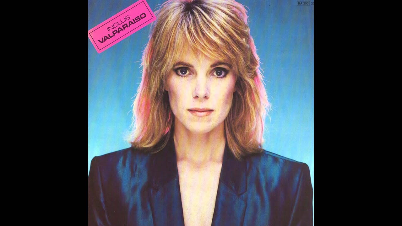 Paula Moore - Out On The Edege