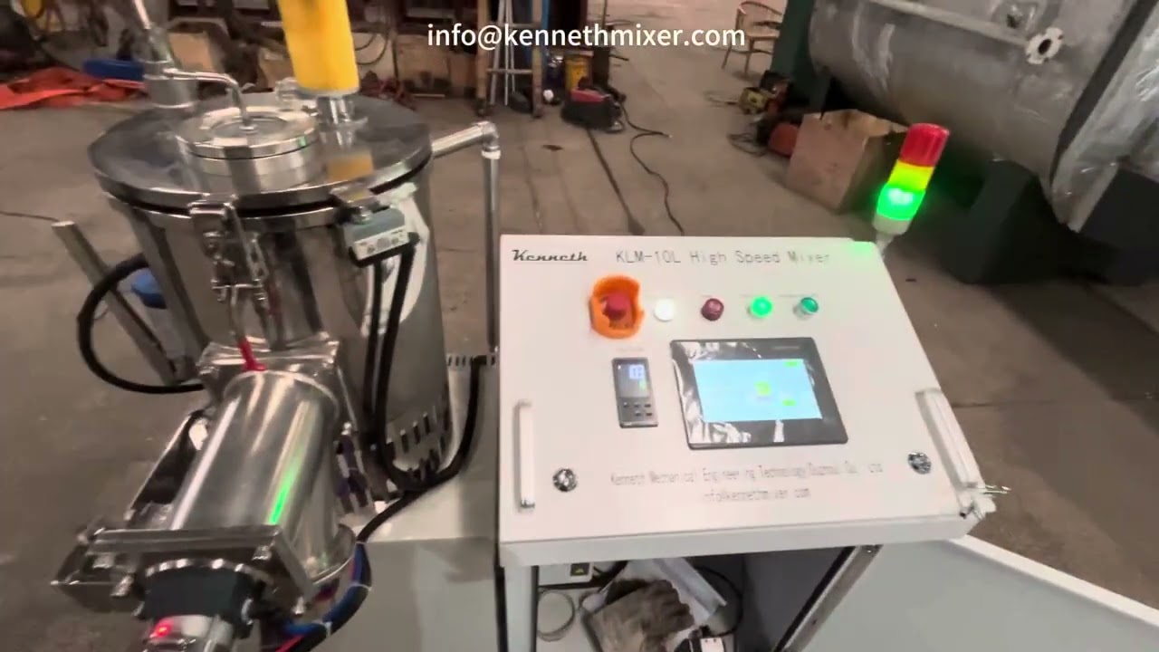 Laboratory high speed turbo mixer for polymer compounding