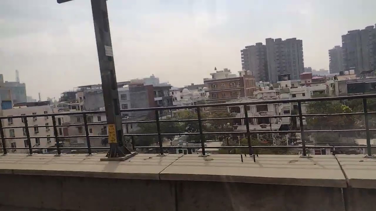 Preet Vihar to Vaishali journey by Delhi Metro blue line 