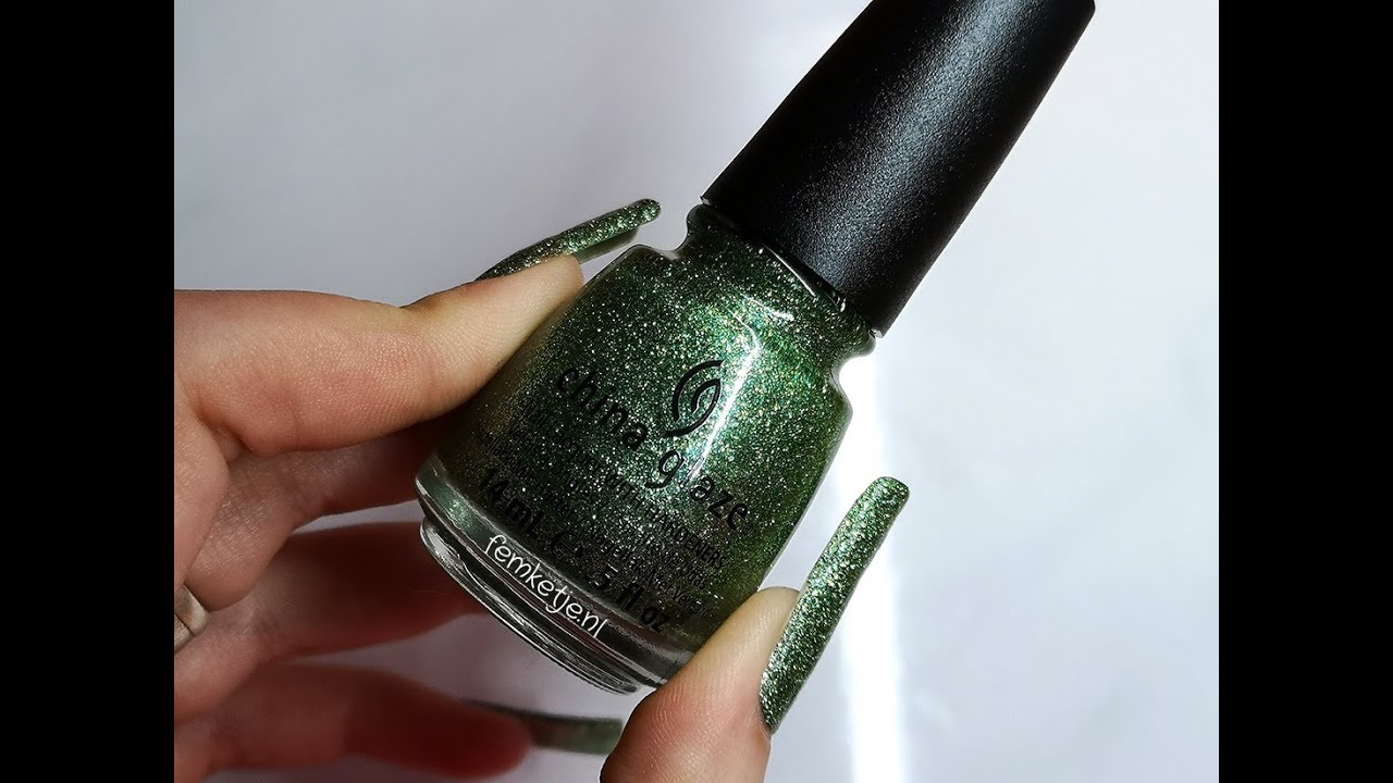 💅 Nailpolish Of The Week - China Glaze This Is Tree-Mendous - femketjeNL