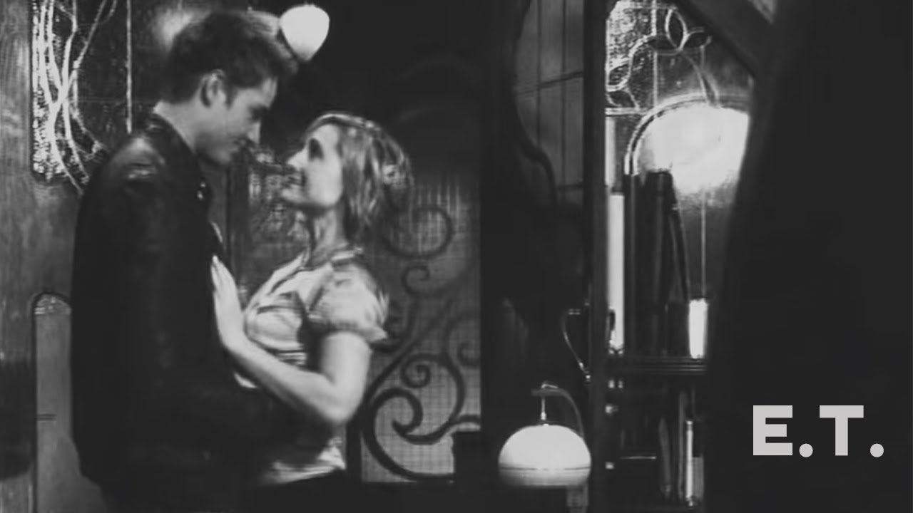 Chlollie (Chloe and Oliver) - E.T.