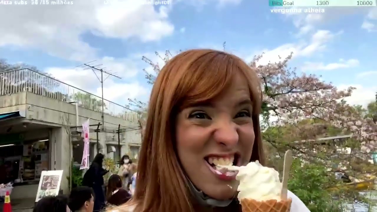 @Prizza Soltando rojão na fila do Barco e @imharuyuki quase caindo na escada rolante 🤣🤣