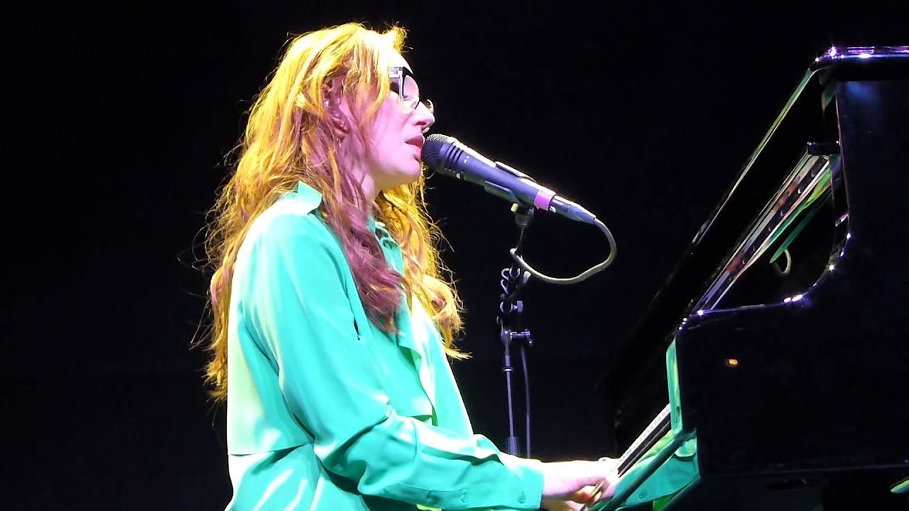Tori Amos - Glasses/Menopause ditty & 