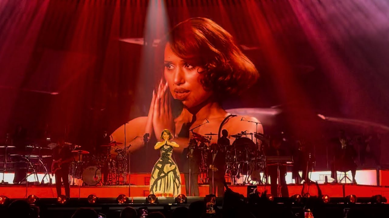 RAYE - Escapism Live at the 02 Arena 