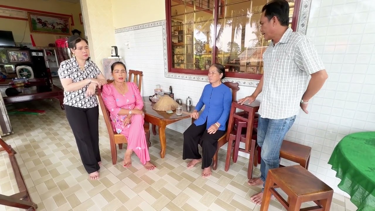 Mẹ con bà ngang ngược quá tự sống đi tôi đi về mẹ tôi