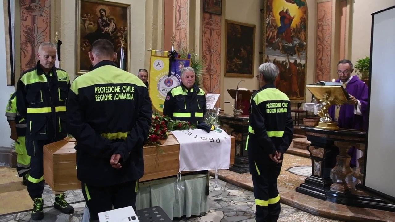 Lacrime e gratitudine ai funerali di Faè, anima della Protezione civile
