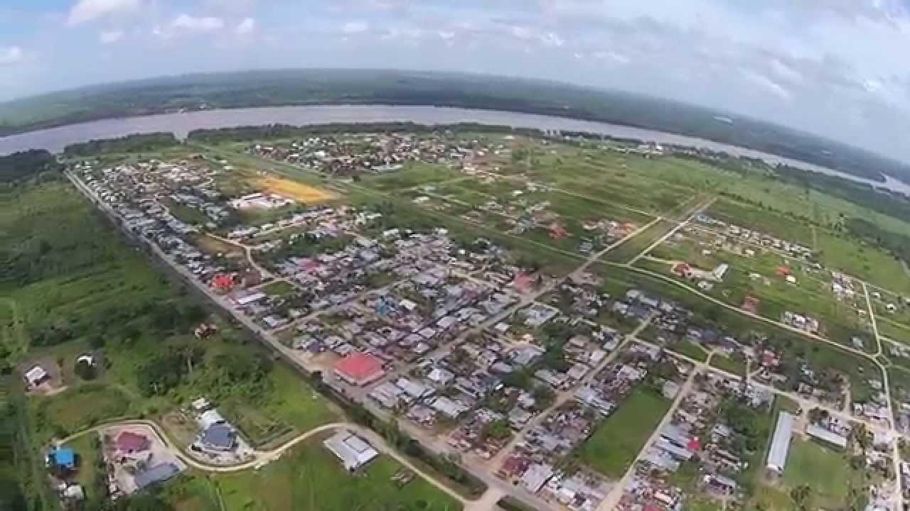 suriname suikerfabriek marienburg  1 van 3