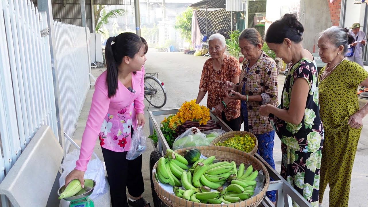 Sáng Sớm Đẩy Xe Đồ Rẫy Tươi Ngon Đủ Loại Bán Ai Cũng Thích | HQ 
