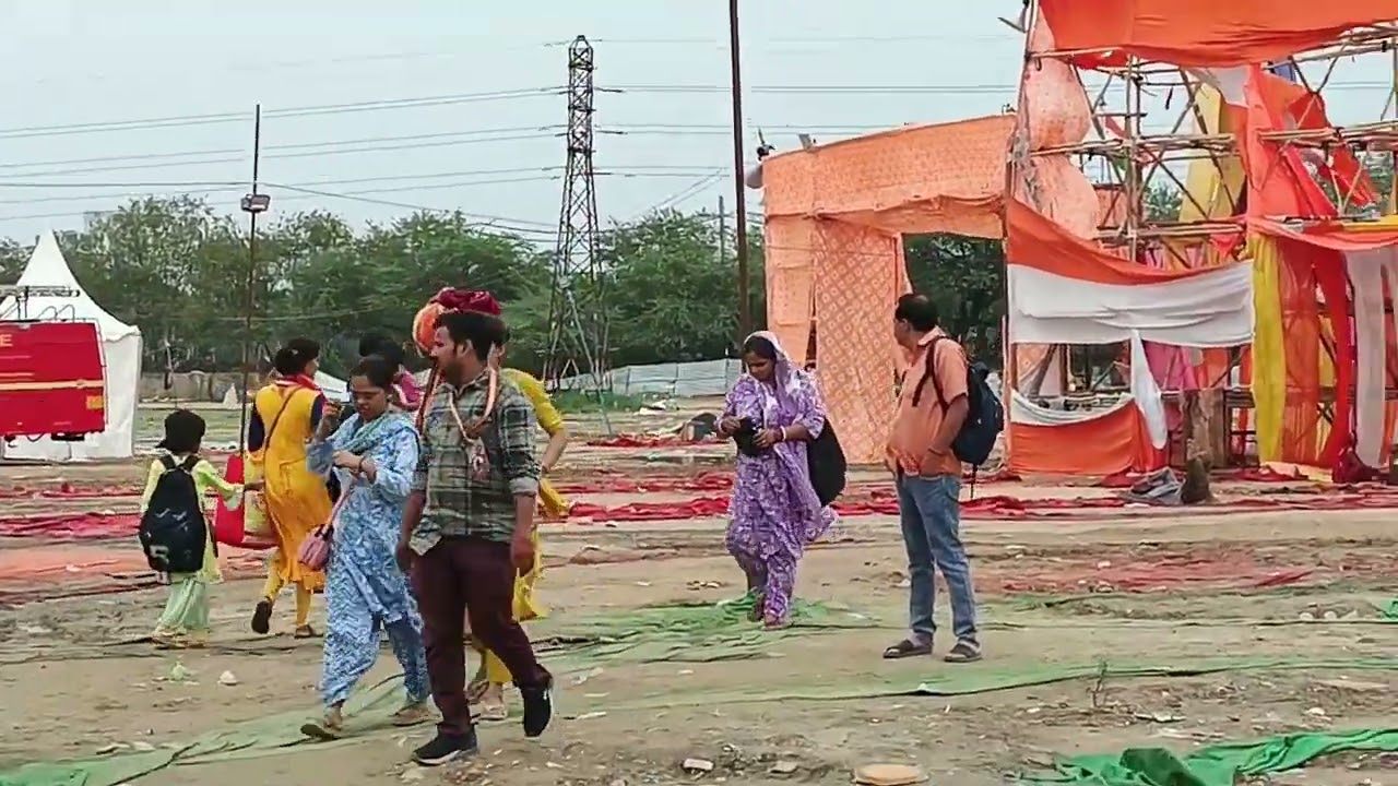 Heavy Rain & Storm in Burari Delhi! Pandal Damaged ⛈️💨| 25-05-2025