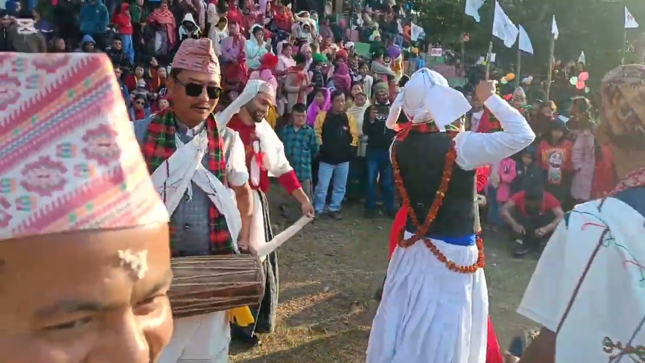 मगर समुदायको नयाँ बर्ष मिनाम ल्हेस ५०१९ तथा माघे सकराती पर्ब रानीकुवामा दर्भान संयुक्त भैलाे समूह 