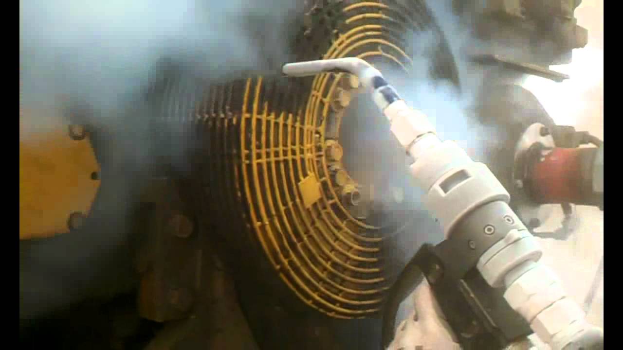 Diesel Engine Cleaning with Dry Ice Blasting