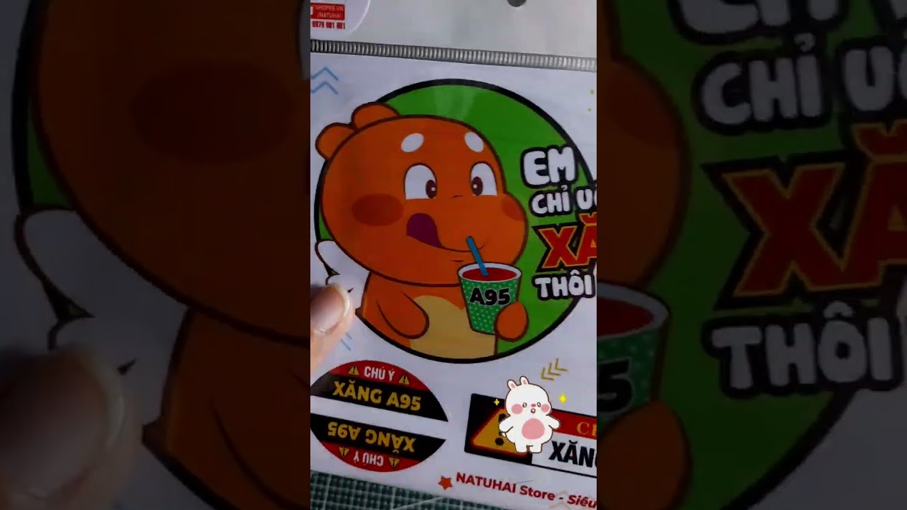 Tem D&aacute;n Ngộ Nghĩnh Cute D&aacute;n Nắp B&igrave;nh Xăng &Ocirc; t&ocirc; -  Natuhai Store - Si&ecirc;u Thị Sticker