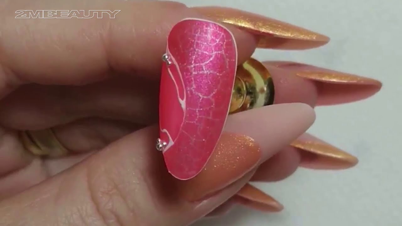 Cracking Gel Lack by 2MBEAUTY