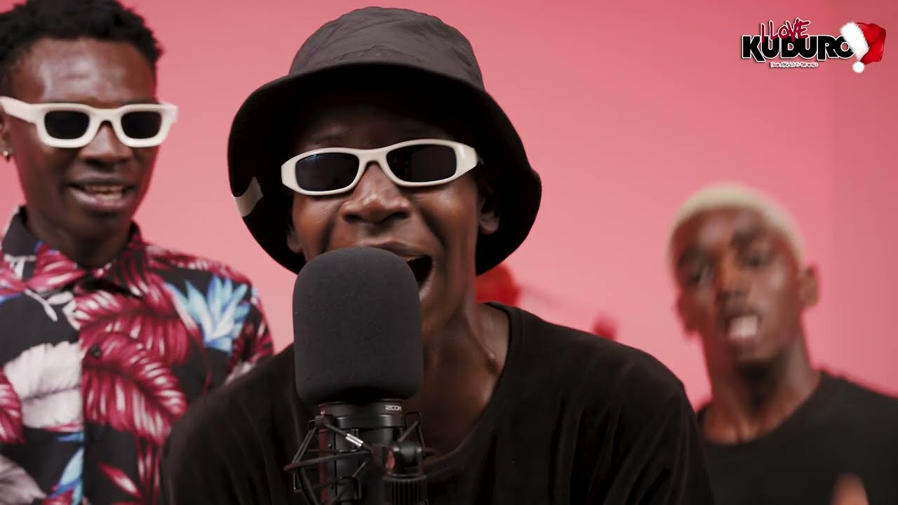 THE BOSS TEAM - MOÇA ACABA (PERFORMANCE)