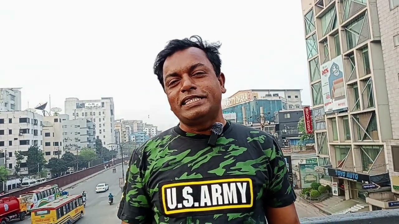 ঢাকার রাজধানীর শহরের রাস্তা ঘাট যানযট নিরসনের দায়িত্ব নিতে চান রাস্তার হিরো রুমন।