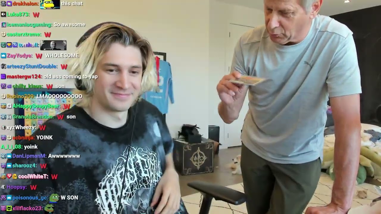 Отец xQc появляется и начинает обсуждать политику
