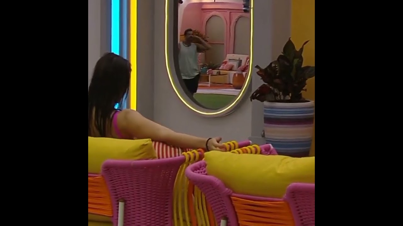 BBB 22 - GUSTAVO E LARISSA PASSEANDO PELO O JARDIM