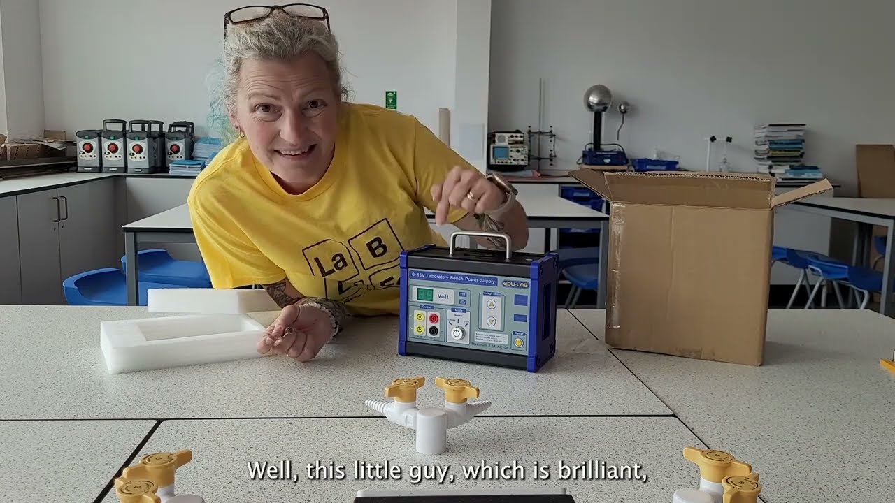 Unboxing the 0-15v Stepped Power Supply from EduLab | LaBLiFe
