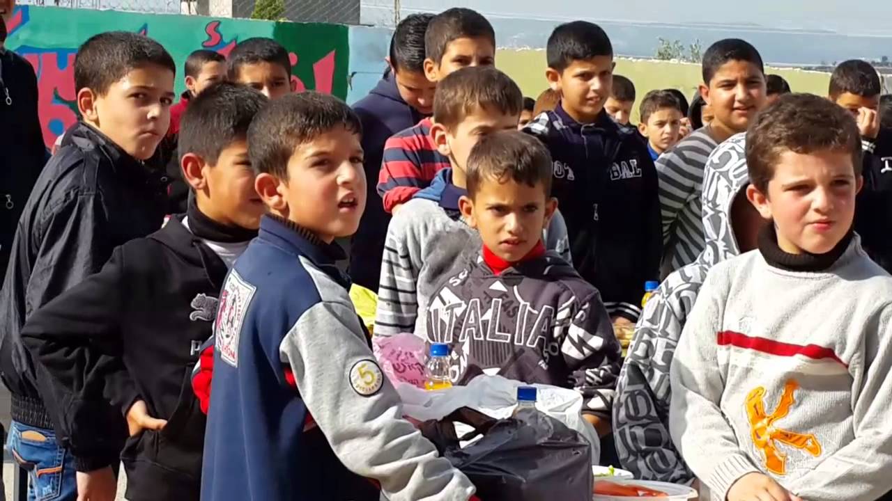 فعاليات الإفطار الجماعي في مدرسة دير غزالة