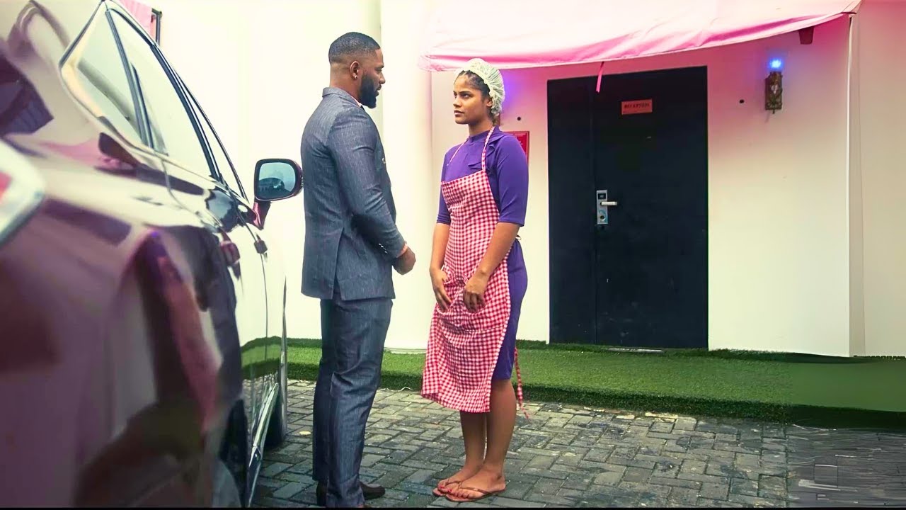 D Poor waitress didnt knw D guy she helped on D Road is her Boss's son frm America| Nigerian Movie