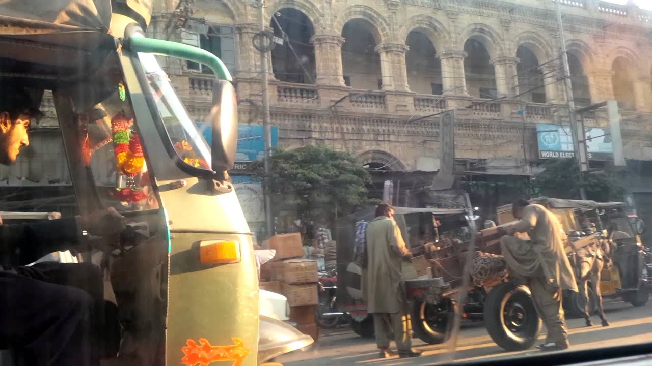 Rush Hour in Karachi