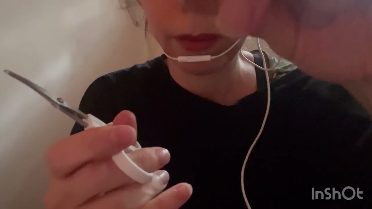 ASMR ✂️ Peluquería rolplay💈Te cepillo, corto y peino con secador / ASMR susurros en español