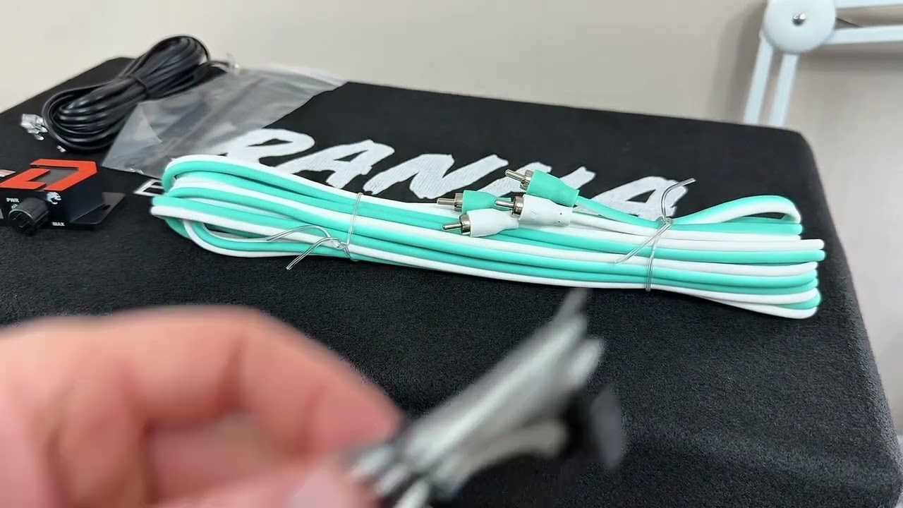 Активный сабвуфер Piranha 15A SE от DL Audio вChery Tiggo 4 pro