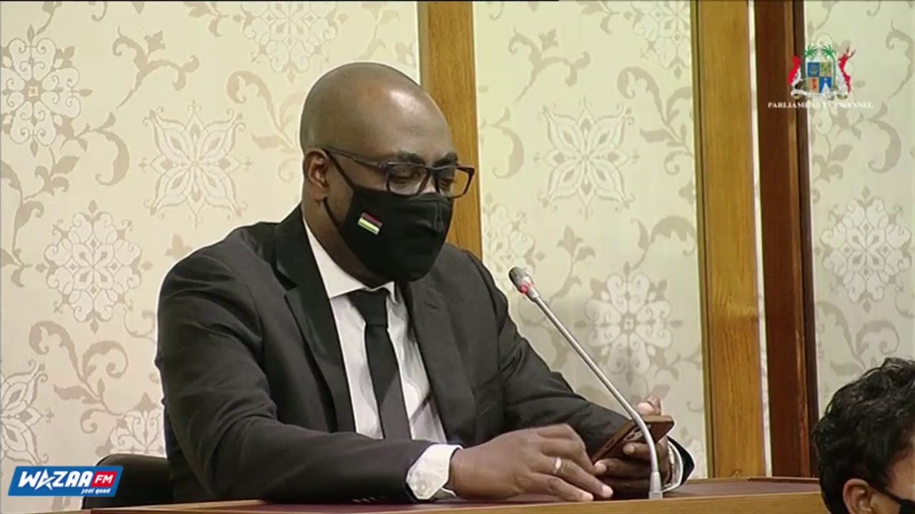 LIVE : Séance spéciale au Parlement en hommage à SAJ