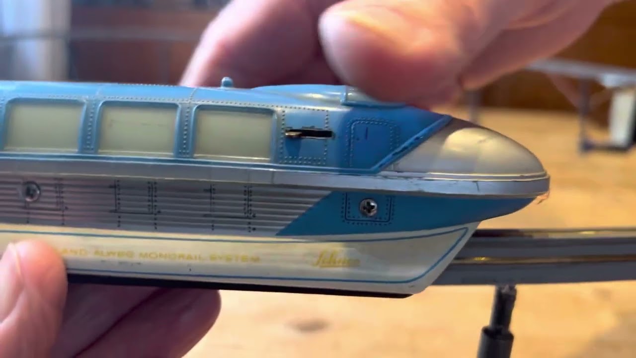Revo-Lutz & Hägerli - die Monorail