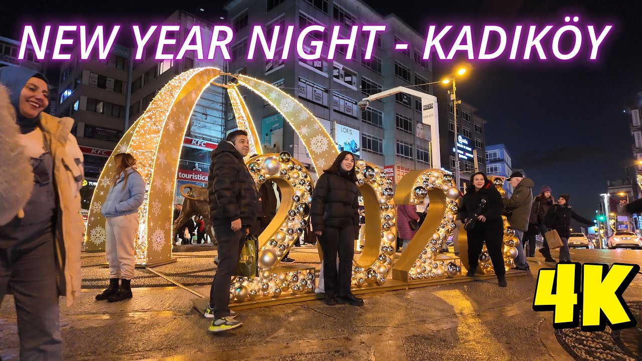 Kadıköy After Dark 4K | New Year Walk, Crowds, Food & Silent Moments