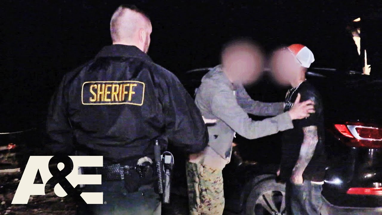 Deputy Looking for Woman With Active Arrest Warrant | Live PD: Police Patrol | A&E