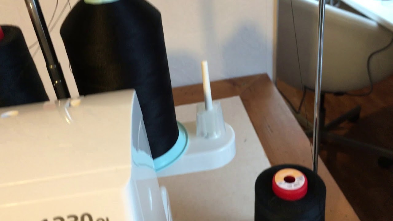 Roulott&eacute; avec la surjeteuse Pfaff Lidl