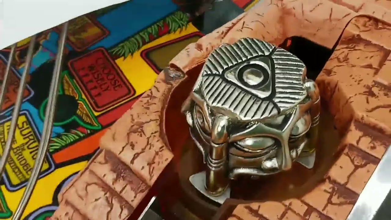 Indiana Jones Pinball with a broken IDOL mech...optos were not working and had a fried transistor