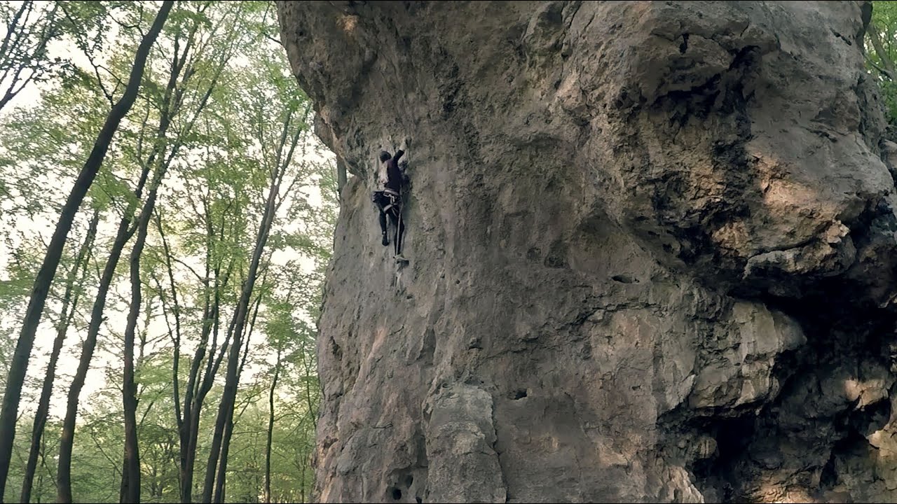 Hektor 7c+ (VI.5) - Agata Ginszt