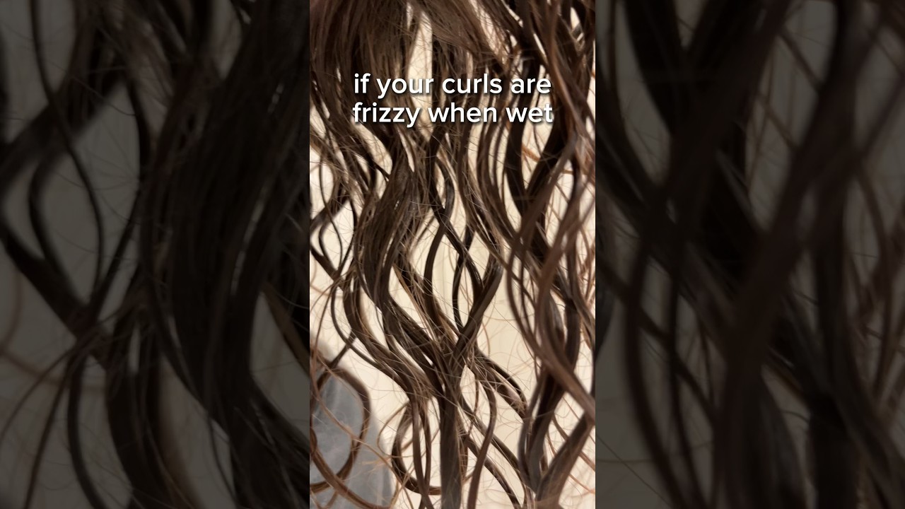 How to turn wet frizz into defined curls ✨ hope it helps💞 #curlyhair #curlyhairtips #definedcurls