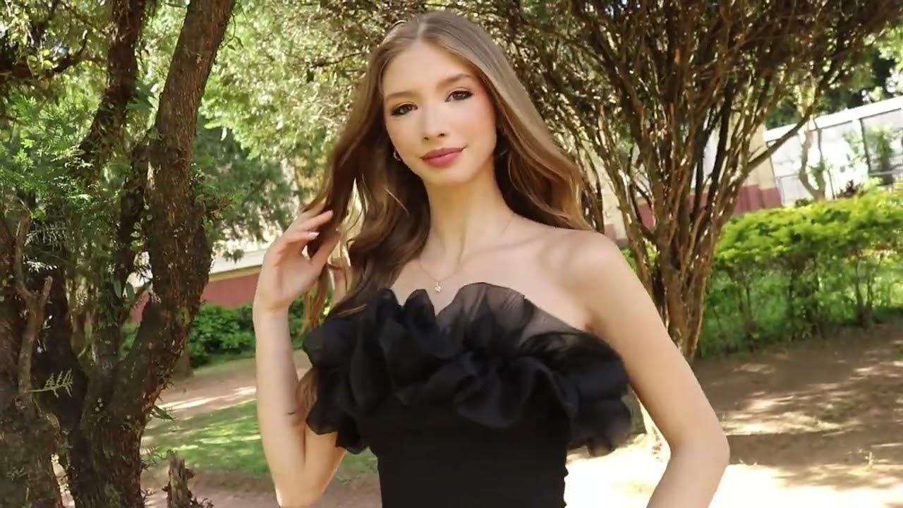 Isabella Vídeo Clip - Praça do DMAE Porto Alegre RS 
