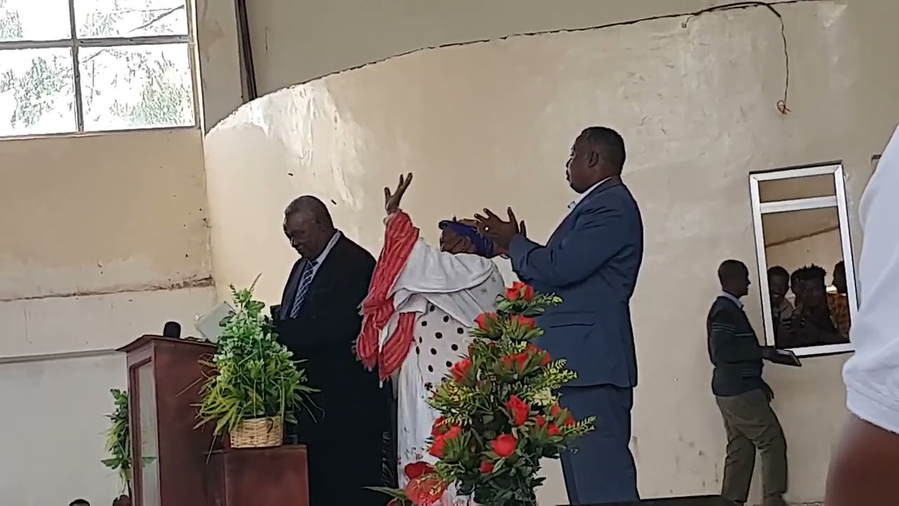 የፓስተር ዮሐንስ ባሰና ቤተሰብ አጭር ምሥክርነት