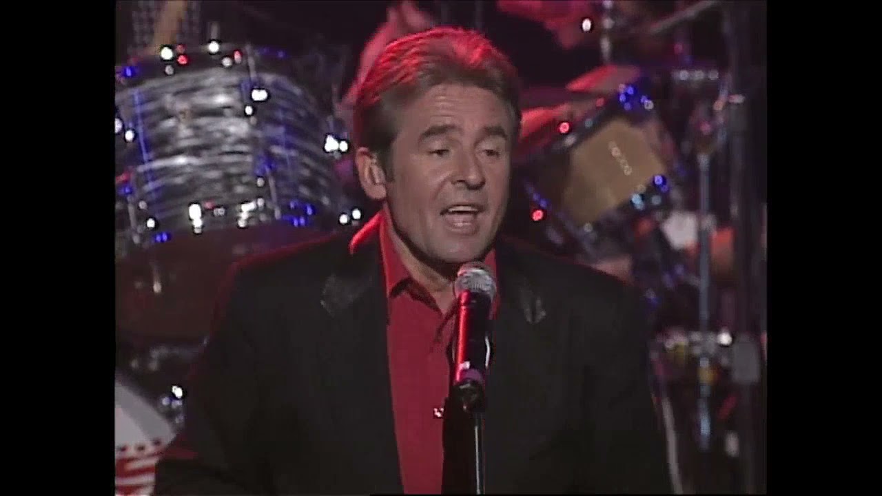 The Monkees - Intro / Last Train To Clarksville - 8/31/2001 - Sun Theater