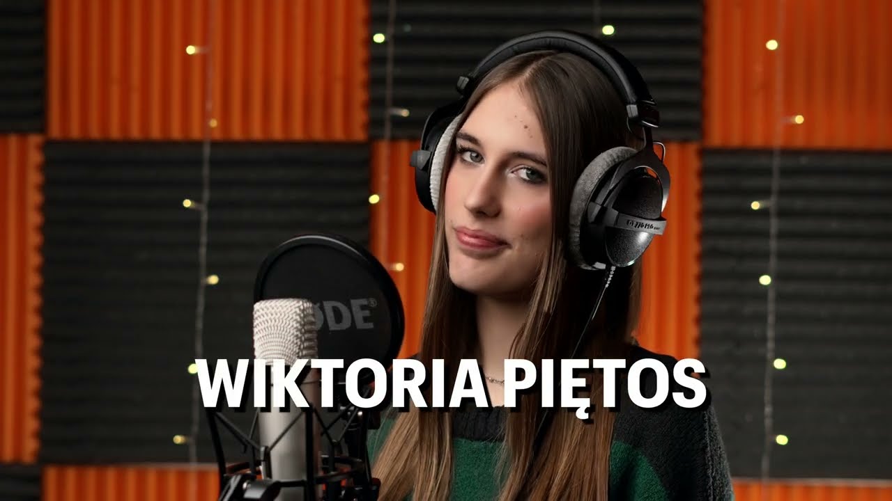 Wiktoria Piętos - Szara Kolęda