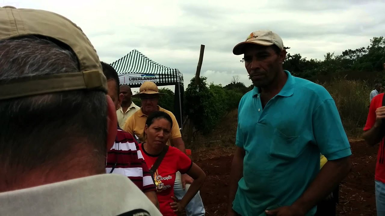 Plantando Alho - Dia de Campo com produtores do PAA Uberlândia - 2