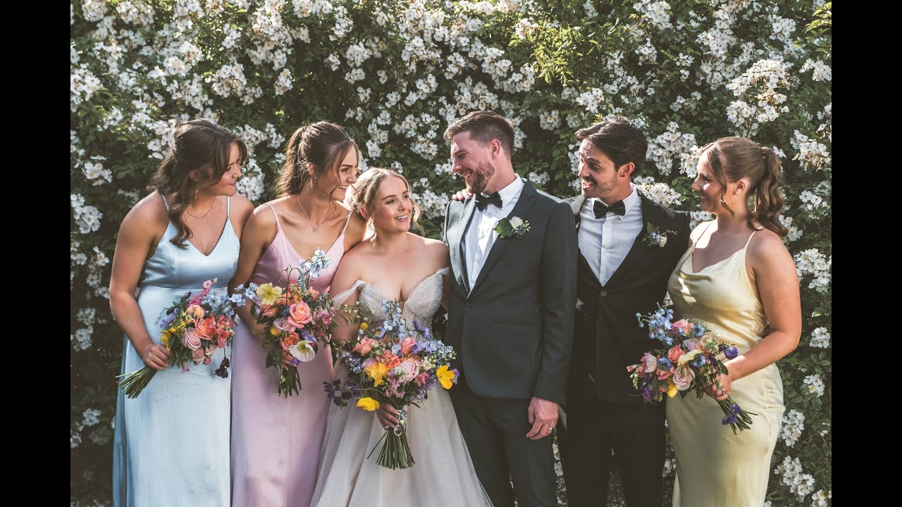 Slideshow // Kaitlyn + Tyler's North Canterbury Wedding in Swannanoa