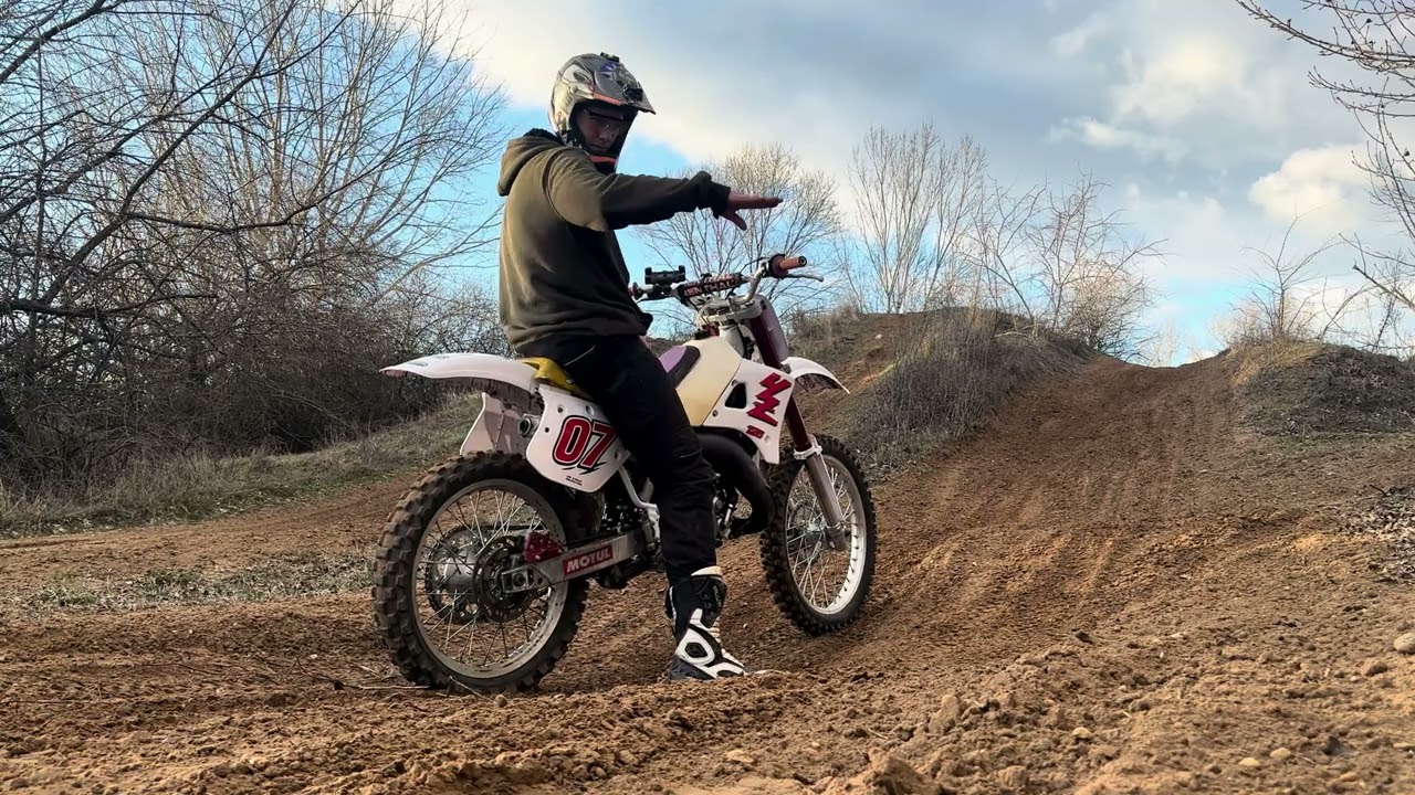 Anti és az “Öreg vas”(yz125 1990)