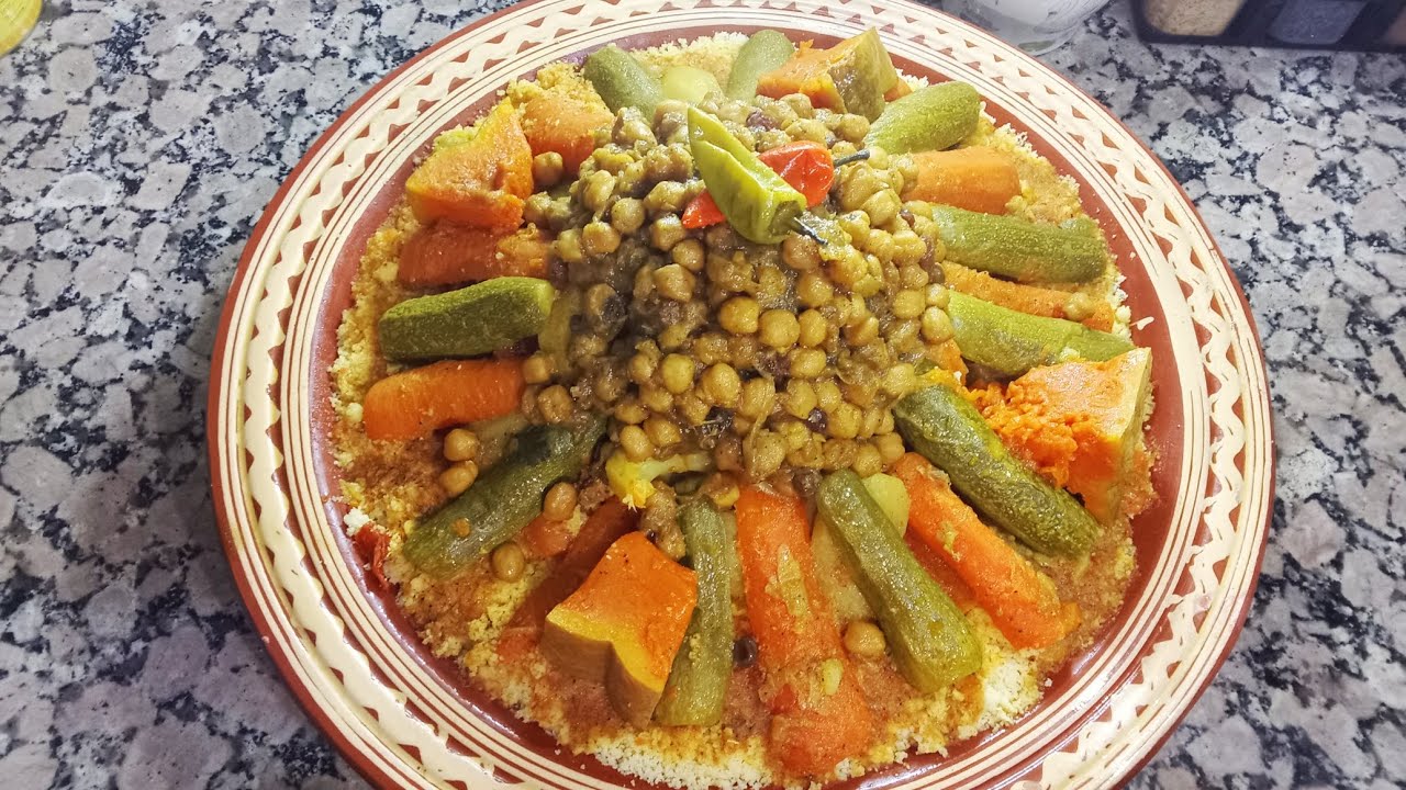 طريقة كسكسو ديال ماما كيجي ساهل الذيذ 😋
