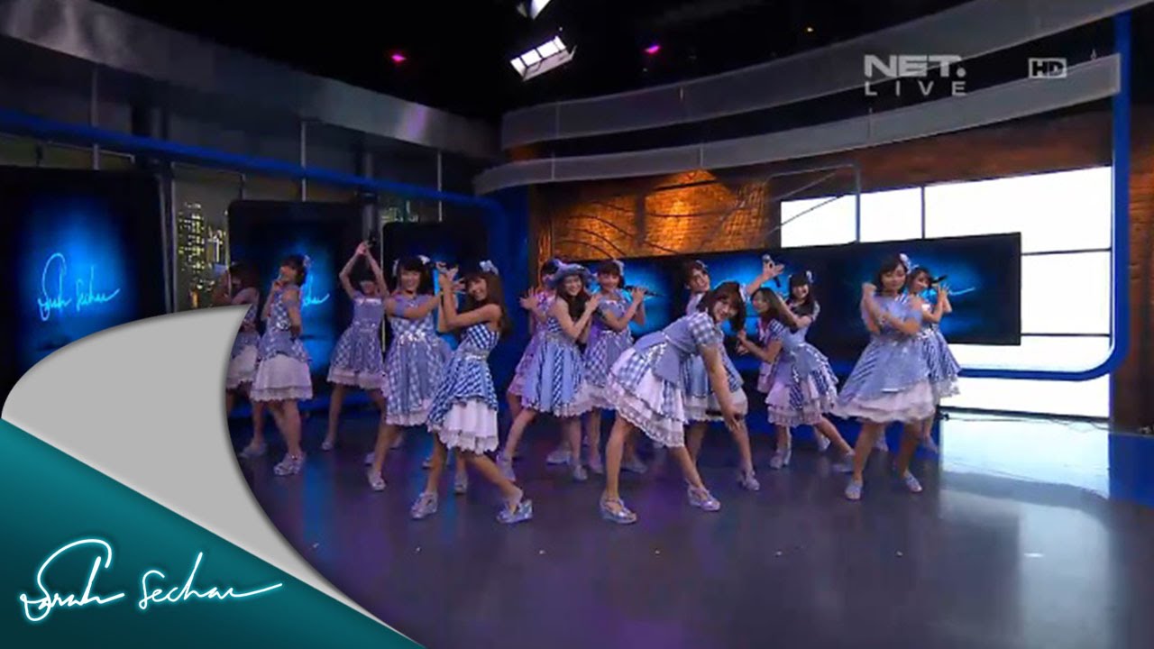 JKT48 Perform single Gingham Check