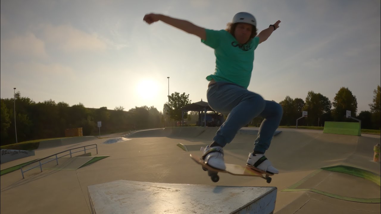 Snakeboard is still a thing?